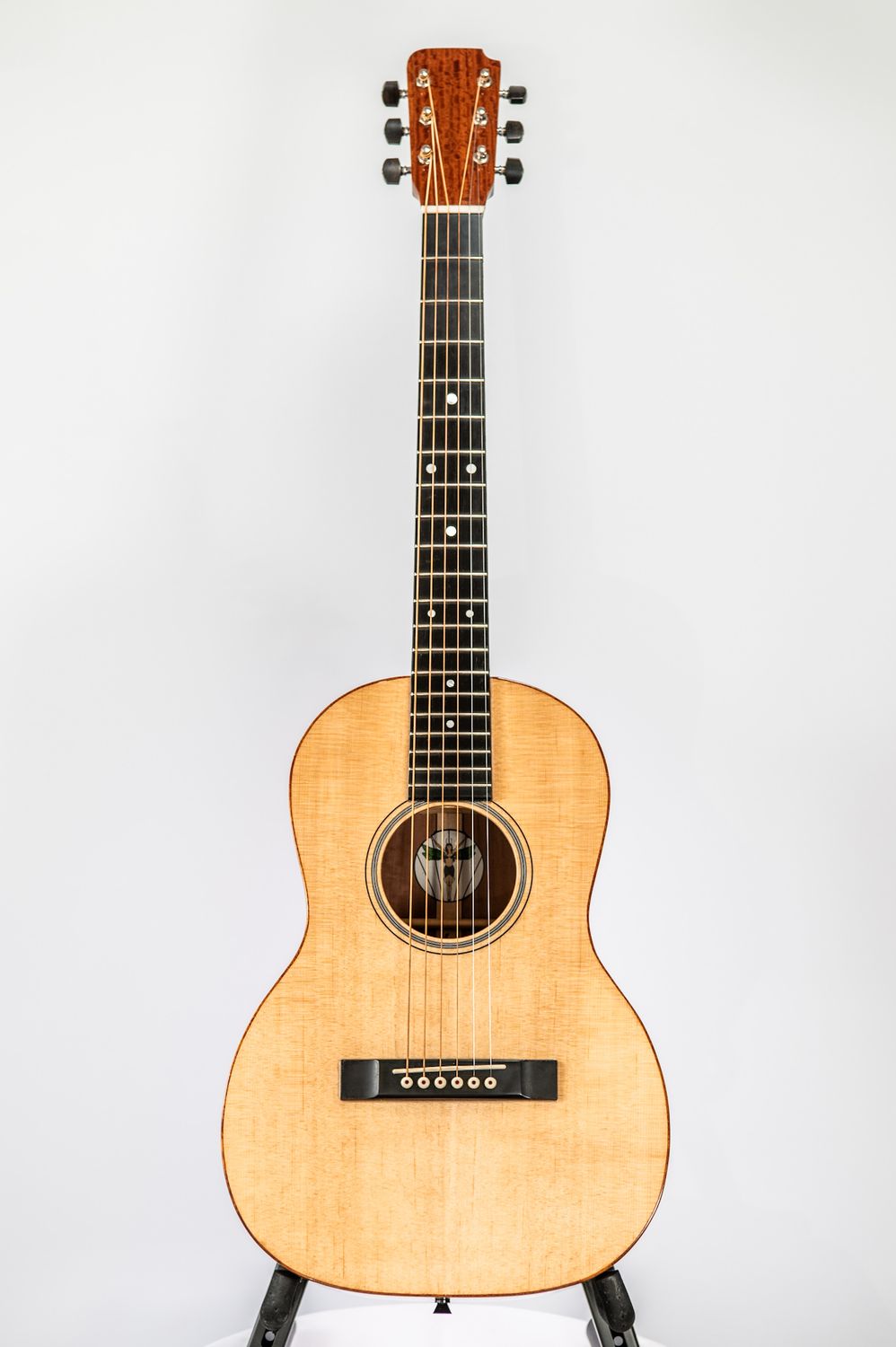 Oracle Guitars Size 5 14-Fret Short Scale Acoustic, Colour: Natural Gloss
