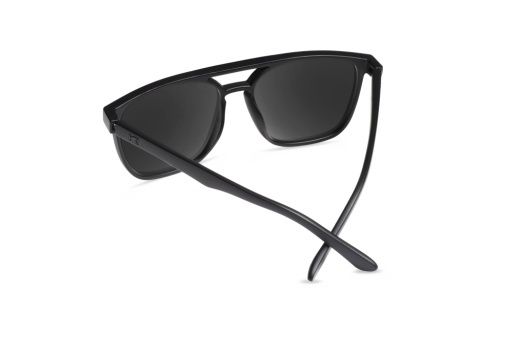 BLACK ON BLACK BRIGHTSIDES