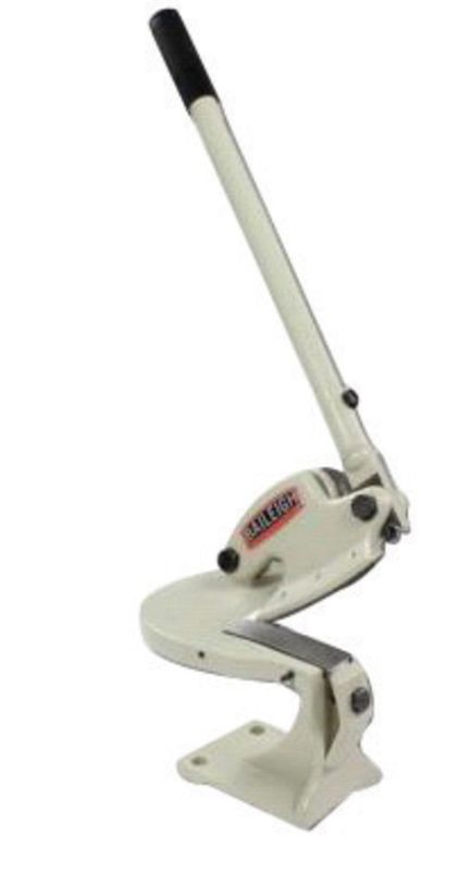 Baileigh Industrial® 4 1/4 Baileigh Industrial® 4 1/4" Manual Multi Purpose Throatless Shear