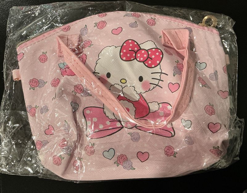 Hello Kitty Purse