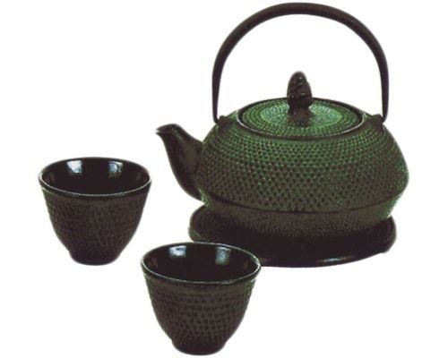 15 oz green cast iron teapot and 2 cups