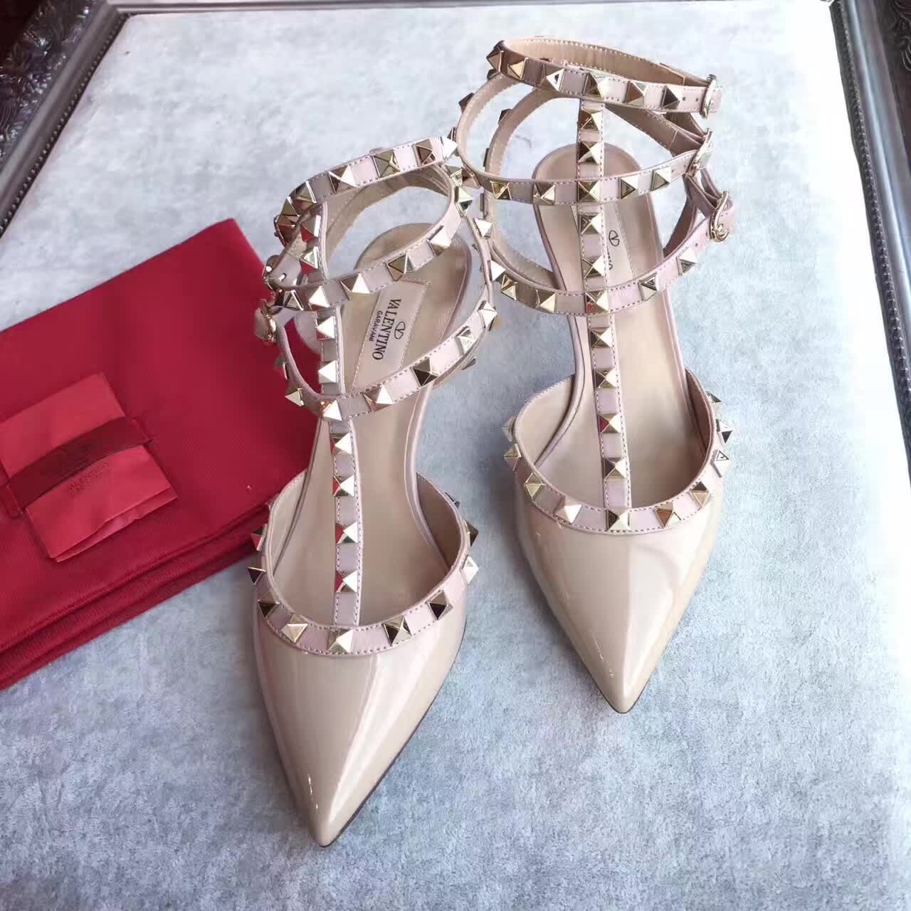 PRE ODER 1:1 Valentino Rockstud Kitten 6cm Heels​ Size 6