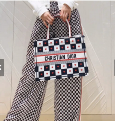 IN STOCK Christian Dior Small Dioramour Book Tote D-Chess Heart Embroidery