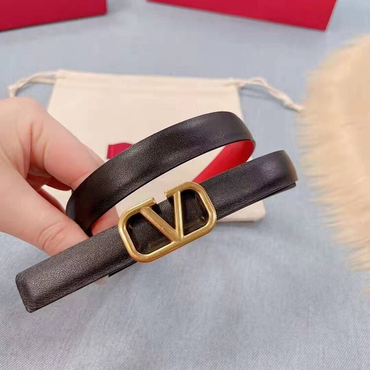 IN STOCK  1:1 Valentino VLOGO Reversible Belt 100cm size 80