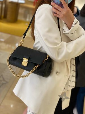 IN STOCK 1:1 Louis Vuitton Favorite Empriente Leather Bag M45813