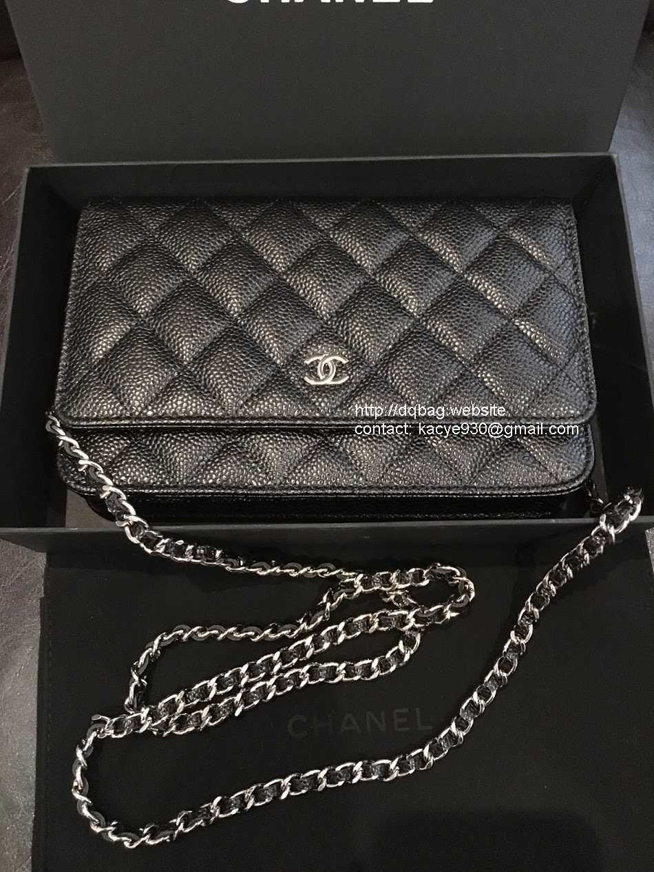 gold chanel wallet on chain