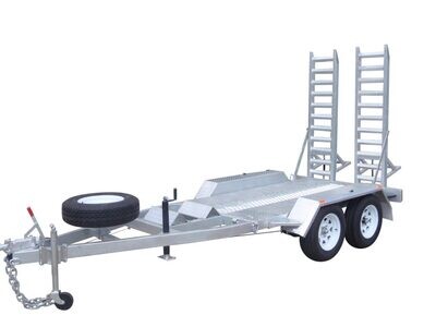 TRAILER WITH RAMP