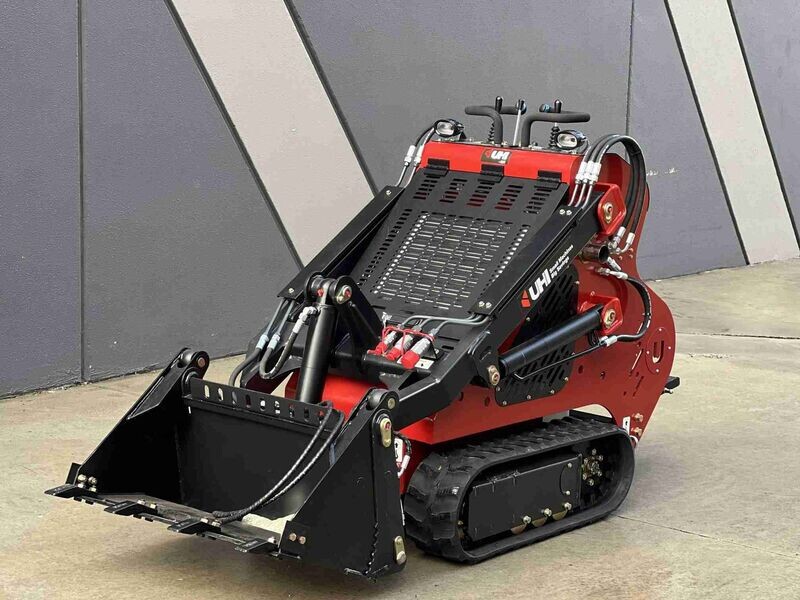 MINI TRACKED LOADER