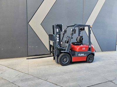 FORKLIFTS