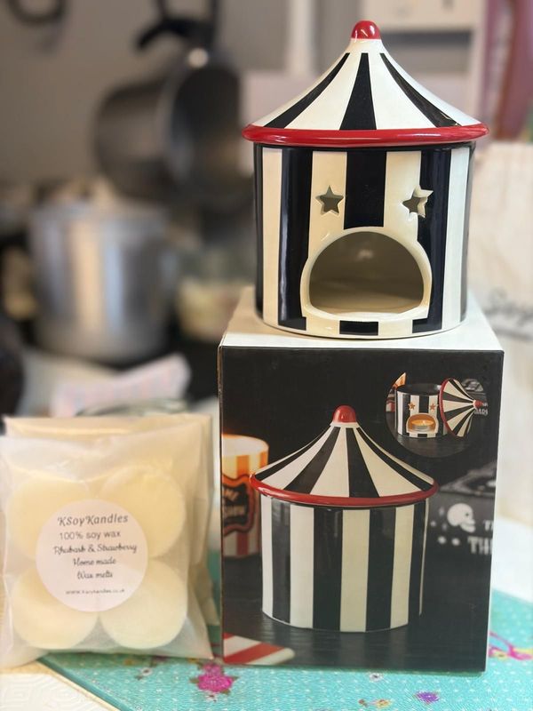 SUMMER SALE  Black and white circus tent + 2 wax melts SOLD OUT