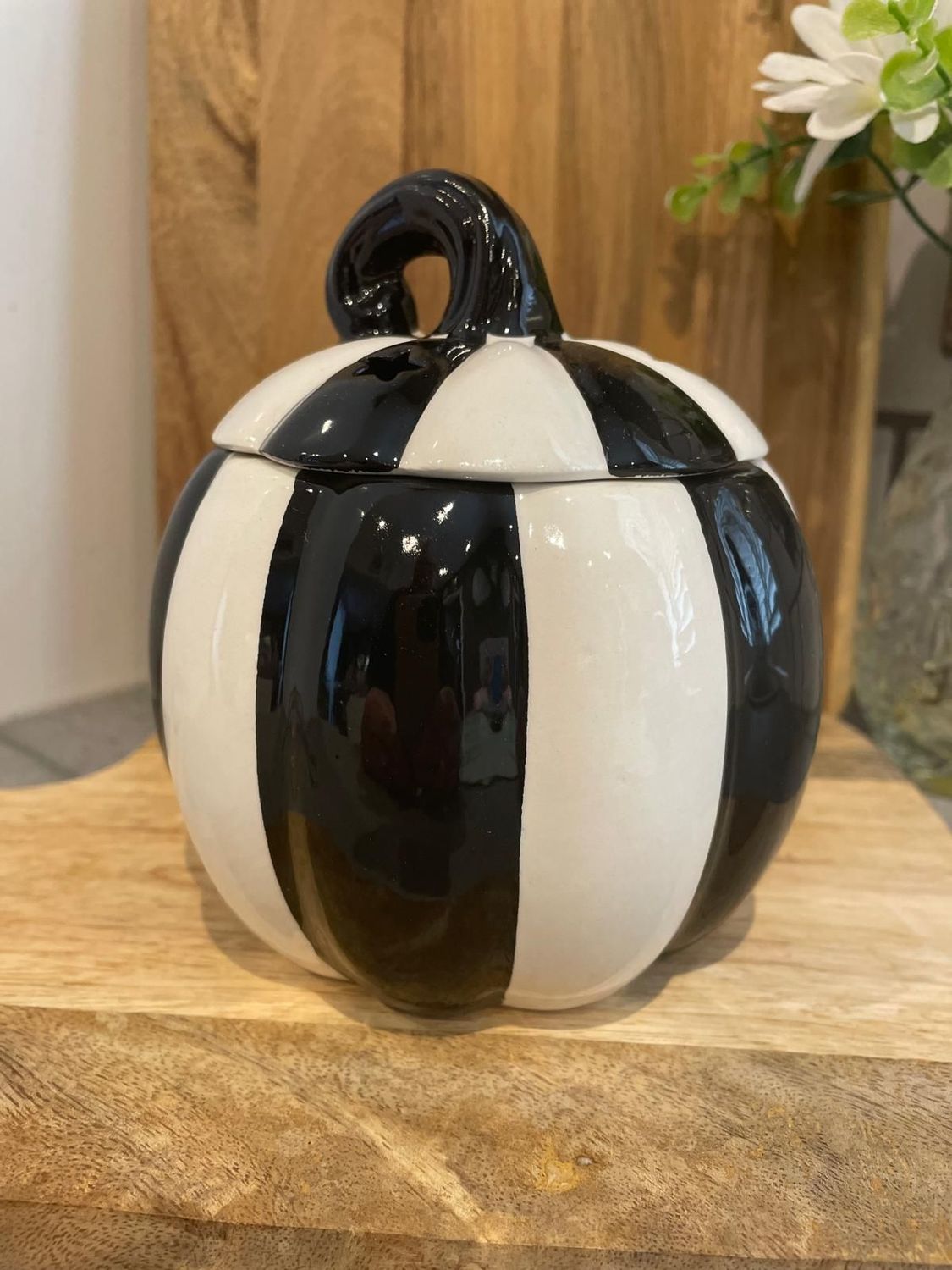 Black & White wax burner Pumpkin + 2 wax melts