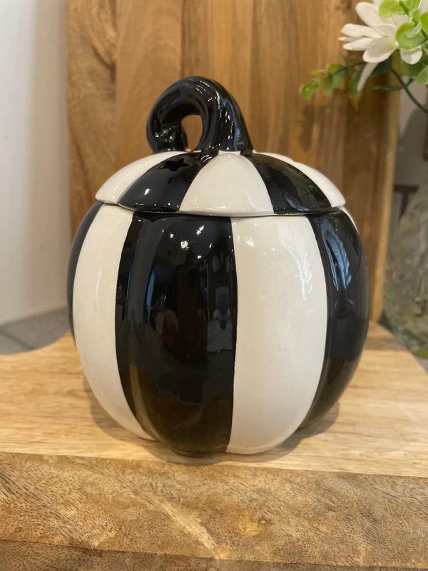 Black & White wax burner Pumpkin + 2 wax melts