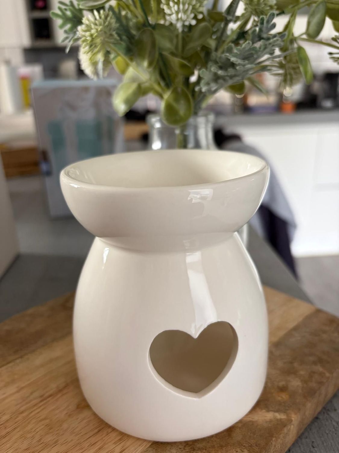 Warm Heart wax burner + 1 wax melt Warm Heart wax burner + 1 wax melt