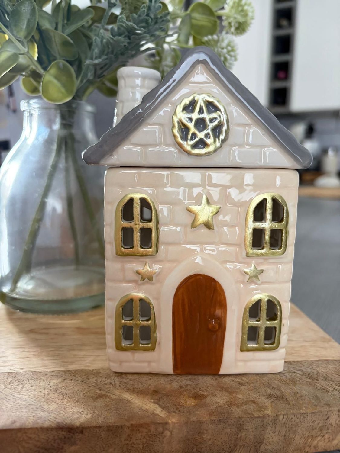 Stone Cottage wax burner + 1 wax melt Stone Cottage wax burner + 1 wax melt