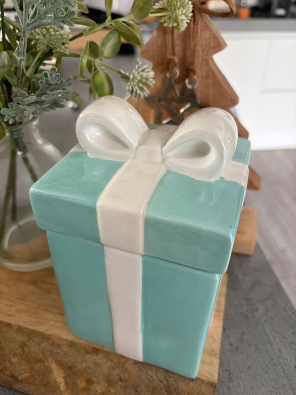 Blue Bow wax burner + 1 wax melt
