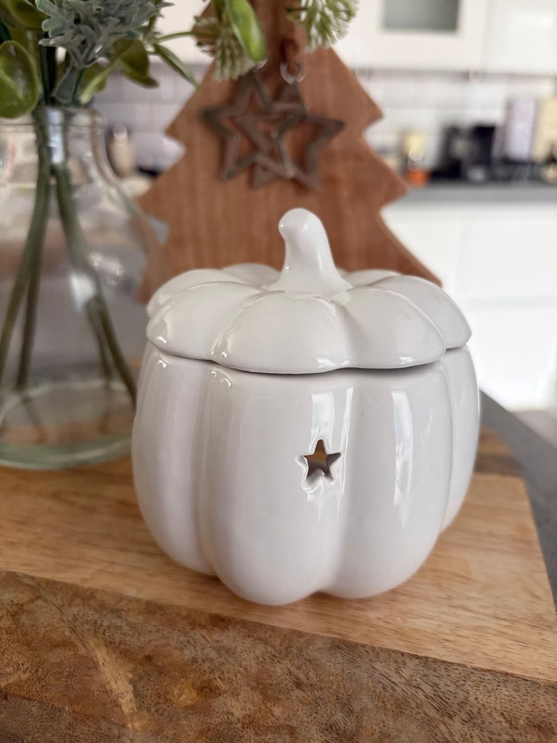 White Pumpkin wax burner + 1 wax melt White Pumpkin wax burner + 1 wax melt
