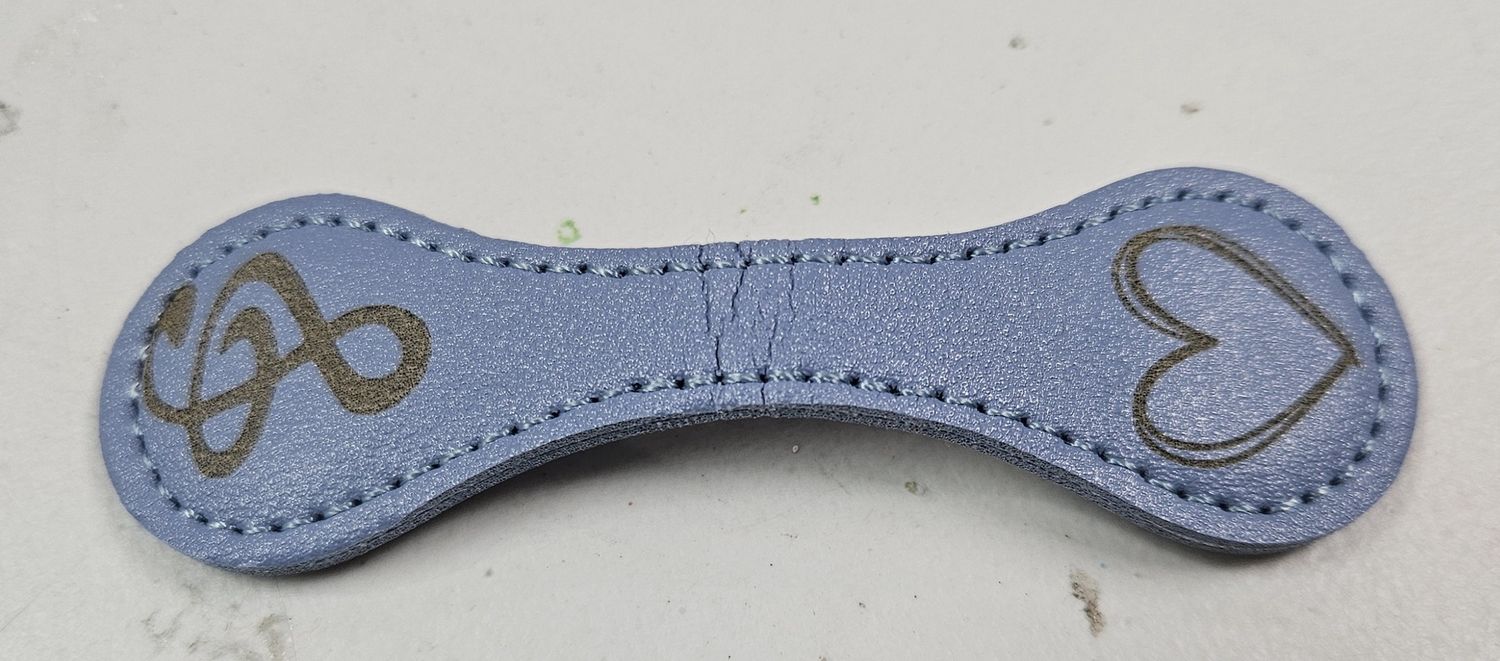 Magnetic bookmark - blue, heart/music