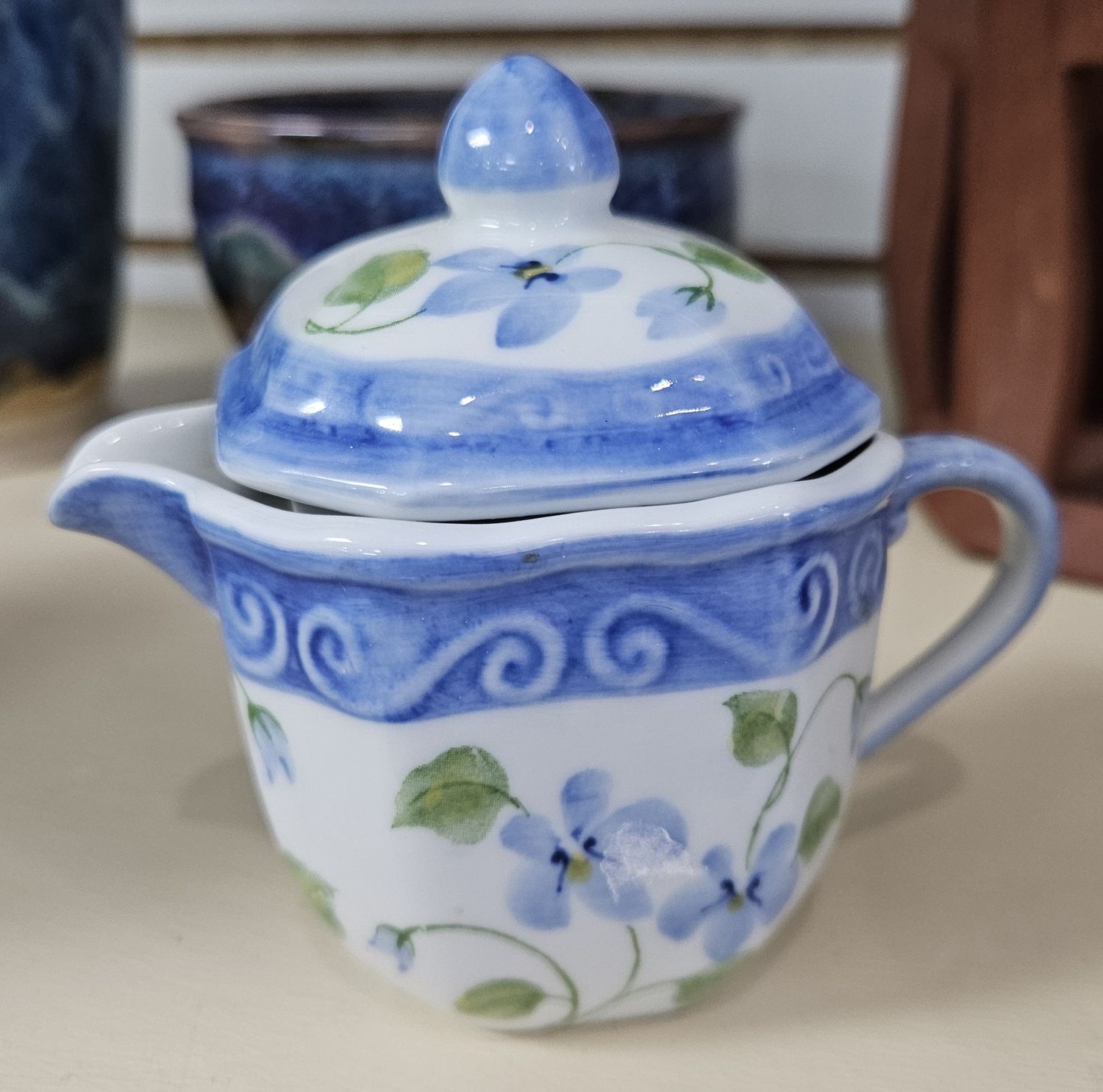 Blue &amp; White creamer w/lis candle