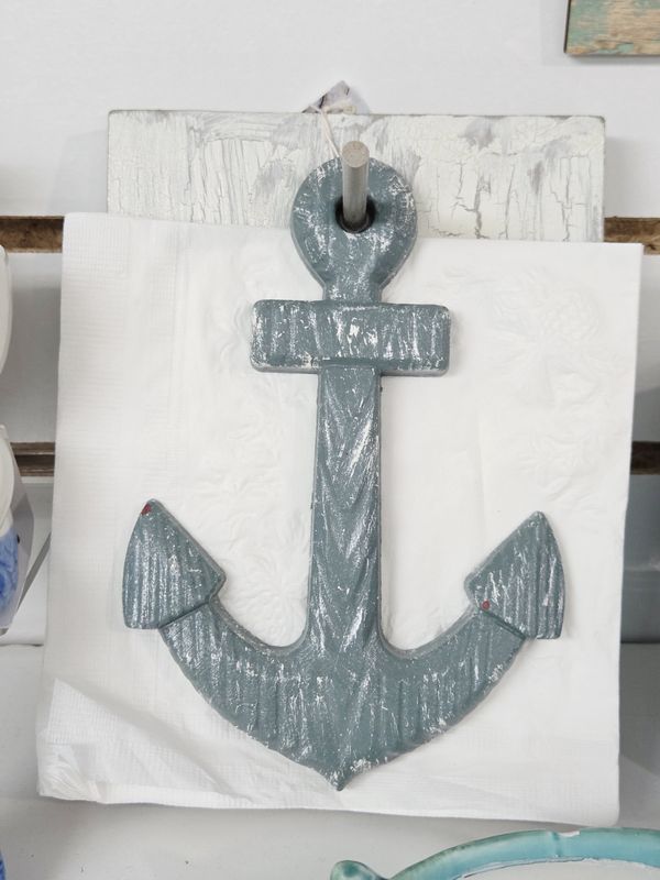 Anchor napkin holder