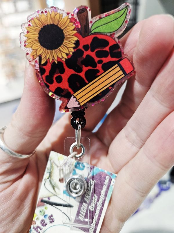 Apple badge reel