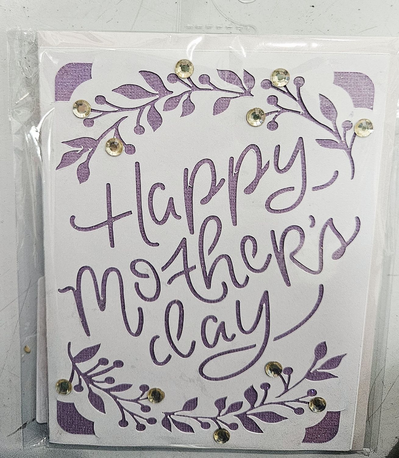 mothers day purple w/jewels greeting card