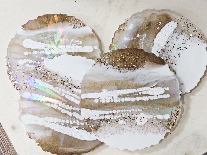 Gold resin coasters set