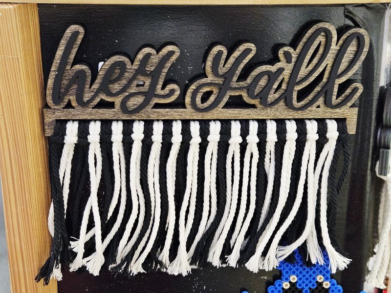 Hey ya'll macrame magnet