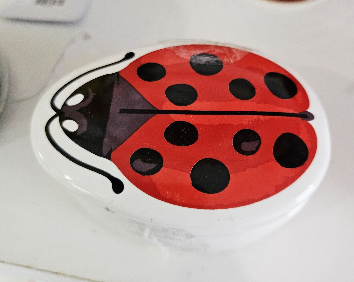 Lemongrass lady bug candle