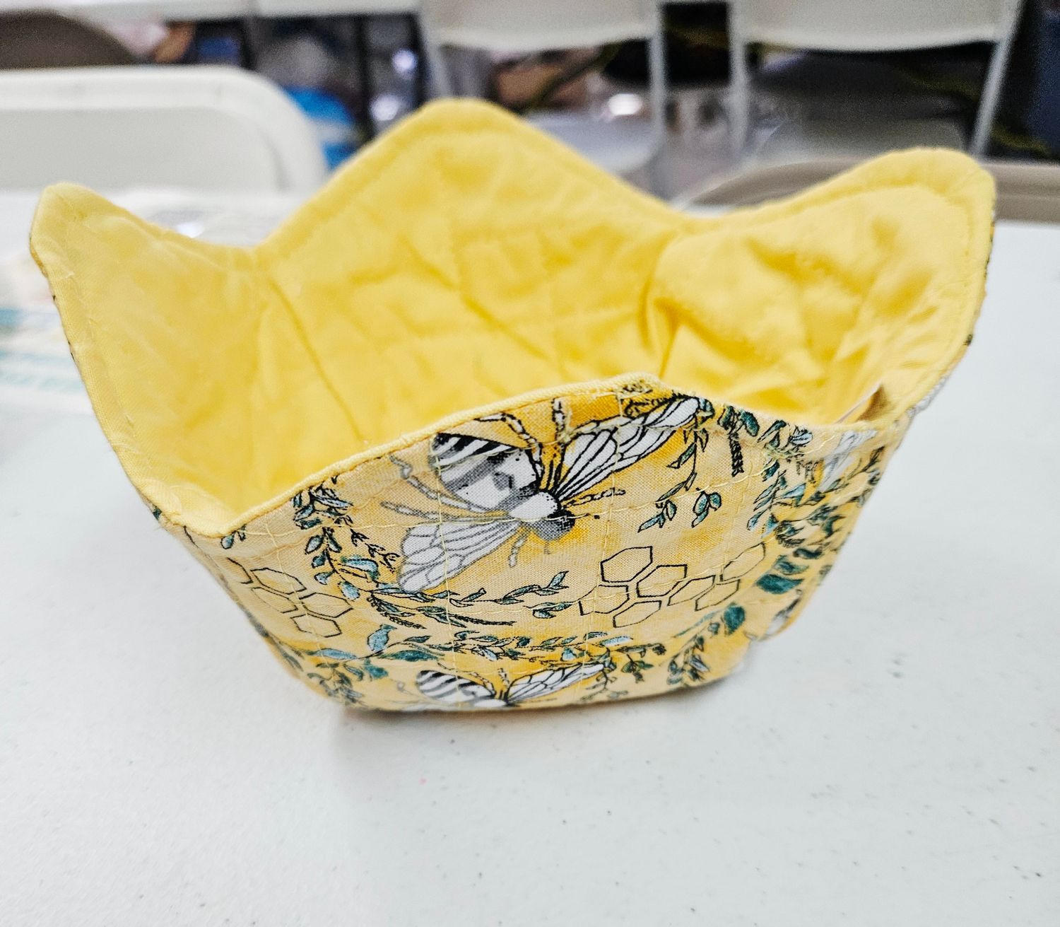 Yellow teal bee with applique 8" bowl holder