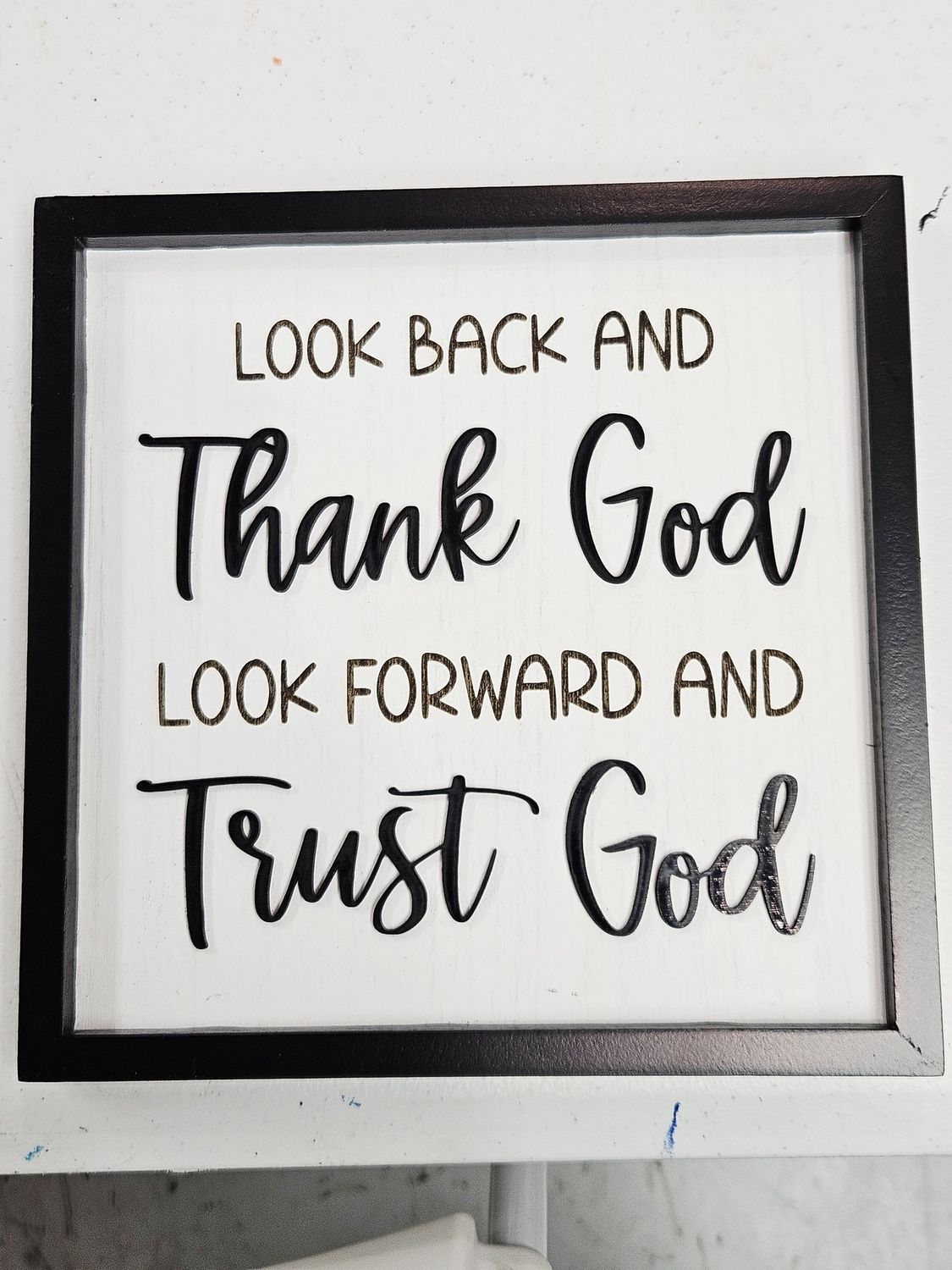 Thank/Trust God Wall Sign