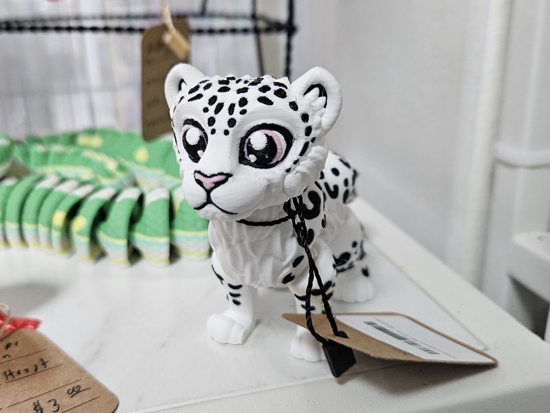 Snow Leopard White Small