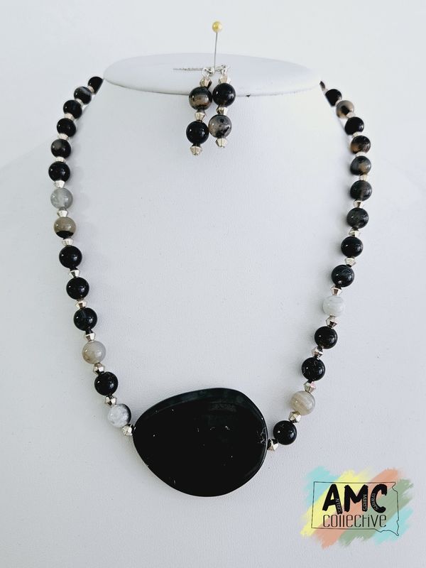 Black Stone Necklace &amp; Earring Set