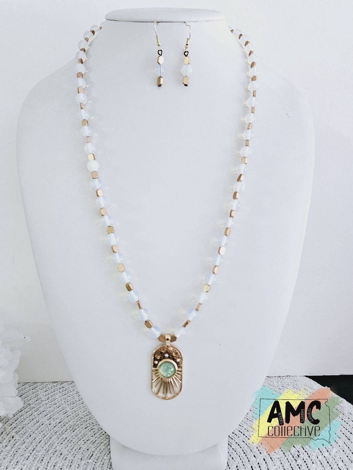 Necklace &amp; Earring Set