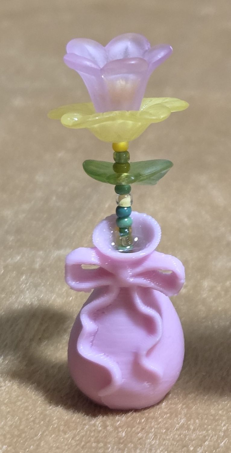 Pink/Yellow Single Flower in Pink Bow 3D Vase