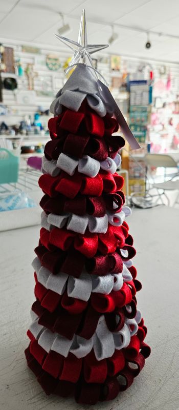 Felt Christmas Tree w/Clear Star