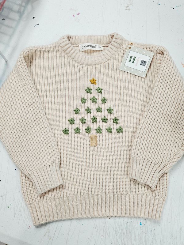 Tan Sweater w/Green Stars Christmas Tree 5Y