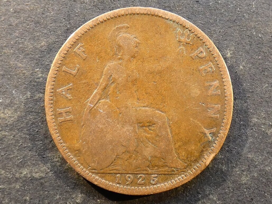 Halfpenny, 1925, modified effigy.