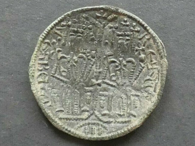 Hungary, Béla III (1131-1141), Follis