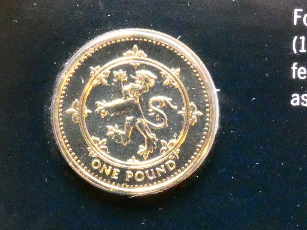 £1, 1999, Scottish lion.