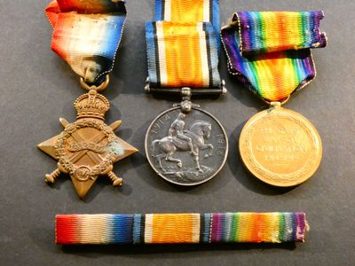 Medals & Militaria