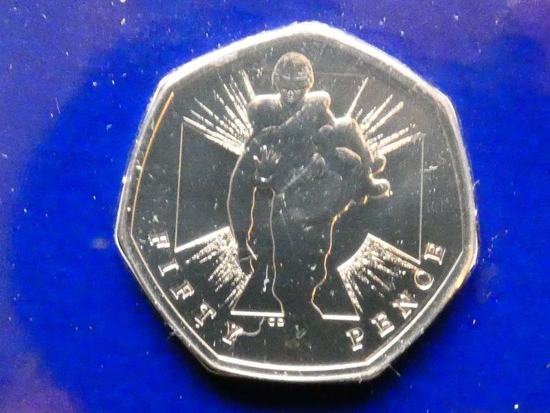 50p, 2019, "Military" series, Victoria Cross - heroic acts.