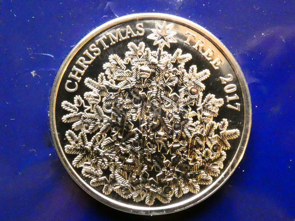 £5, 2017, Christmas.