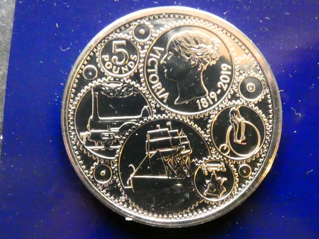 £5, 2019, Victoria.