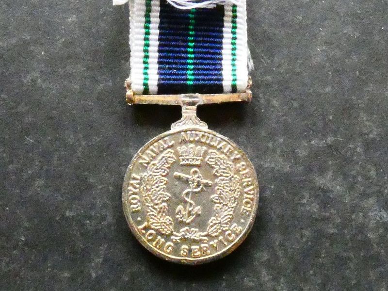 Great Britain, Queen's Naval Auxiliary Service Medal, miniature.