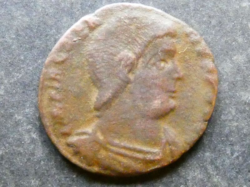 Roman Empire, Magnentius, reduced Double Maiorina