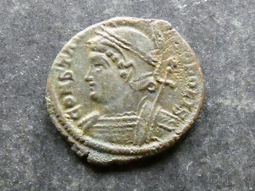 Roman Empire, Constantine I, reduced Centenionalis, Lugdunum