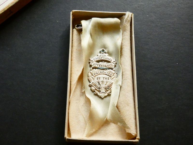Sunday School Attendance Medal, London, Wandsworth, Earlsfield Baptist Church, 1934