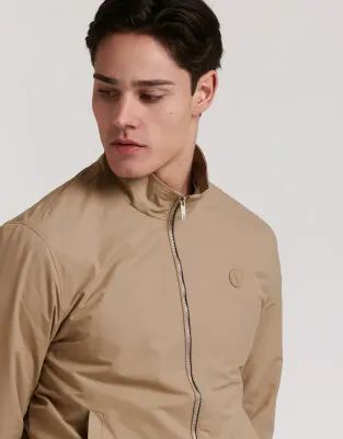 Chaquetas y Cazadoras