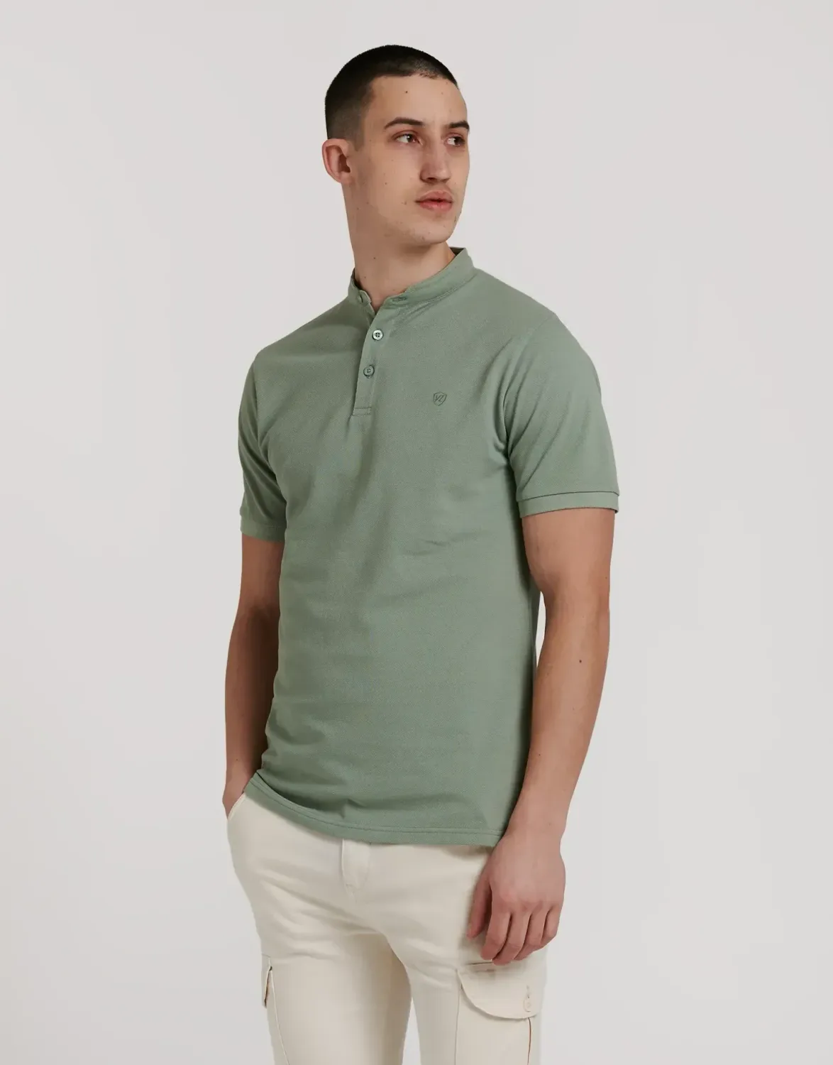 POLO PREMIUM BASICO CUELLO MAO VERDE MENTA