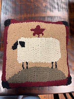 Hooked Pillow 14x14